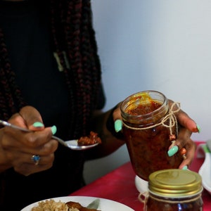 12 oz Liberian Spice "MAMA ETTA Hot Pepper Sauce"