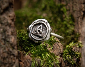 Trinity Knot Stacking Ring with Celtic Wax Seal Styling-935 Argentium Sterling Silver