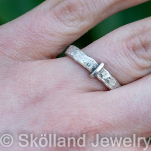 Outlander inspired ring being worn on the 4th finger of the left hand