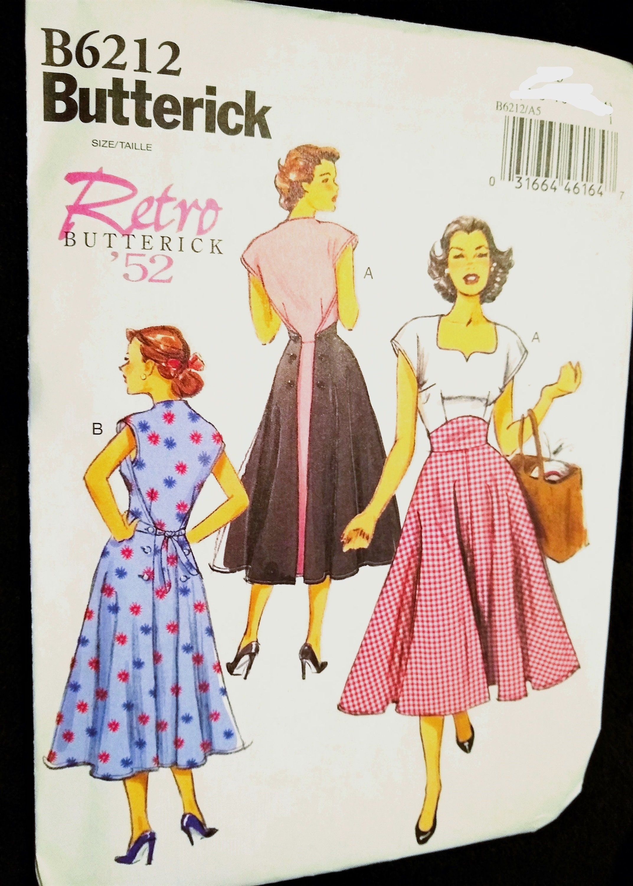 Retro Archive Dress Butterick #6212 Sz 14-20, Circa 1952 Retro Archive Dress Butterick #6212 Sz 14-20, Circa 1952