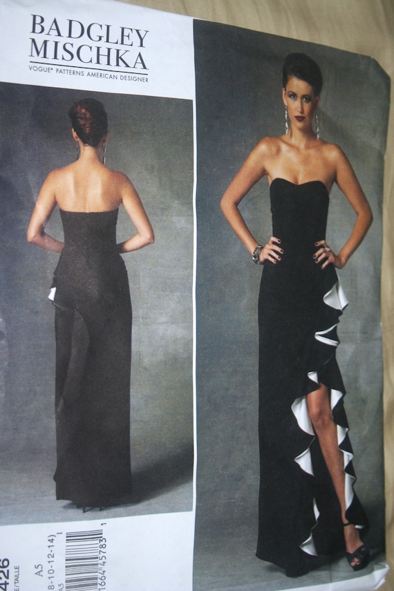 Vogue Dress Pattern #1426 sz 6-14 strapless Dress floor length fancy  ruffles Badgley Mischka designer