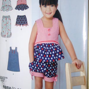 Infant/ Toddler clothes pattern sz 1/2-4 child&#39;s #1118 Simplicity sewing Pattern, Dress Top Pants & Shorts