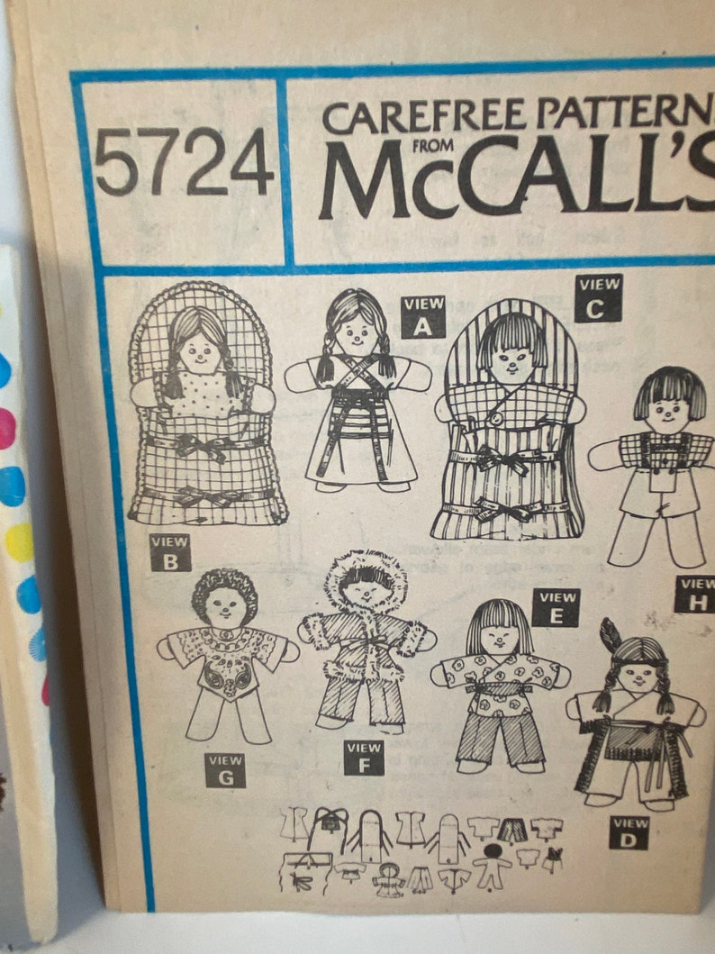Sewing Pattern Soft Stuffed Dolls International Doll 10 inch Fabric Dolls Doll Clothes McCall/'s 5724 Fabric Dolls Doll Sleeping Bag
