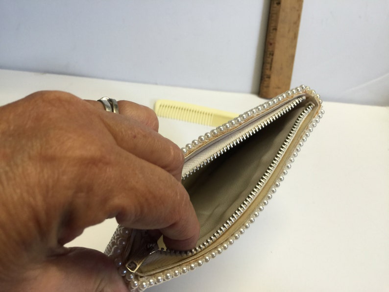 Evening Purse Zippered Clutch Pearl Purse Vintage 1950/'s Wedding Clutch Beaded Clutch Cream Colloid Comb Faux Pearl Clutch Purse Bag