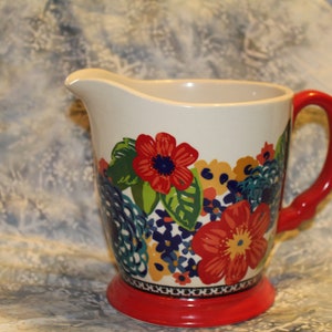 Vintage Pioneer Woman 4 Cup Footed Stoneware Measuring Cup | Dazzling Dahlias (#122184.01)