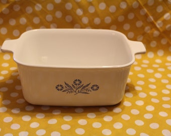Vintage Corning Ware Blue Cornflower Baking/Casserole Dish 1 1/2 Quart (P-4- B)