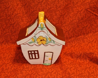 Vintage Urda Originals House Shaped Planter, California.  Shelf Standing or Wall Mounted