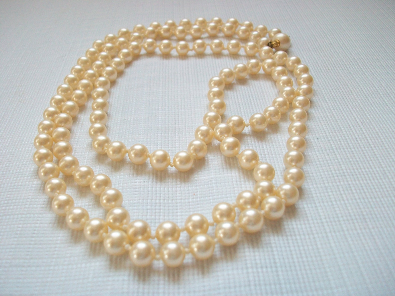 Faux Pearl Necklace With Fish Hook Clasp Vintage Champagne Etsy