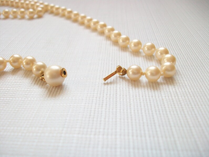 Faux Pearl Necklace With Fish Hook Clasp Vintage Champagne Etsy