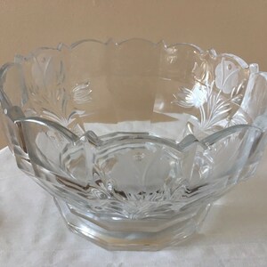 Vintage Scalloped Lead Crystal Bowl w/Frosted Flower Bud Accents Wedding Gift
