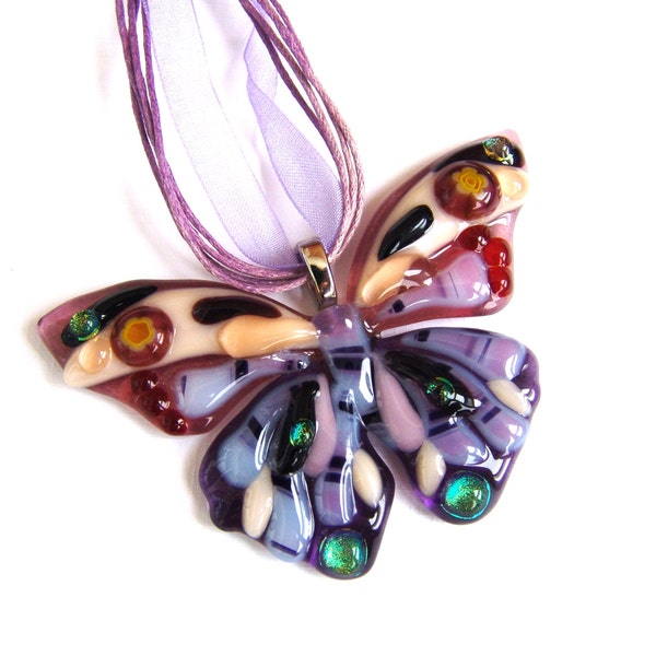 Necklace Fused Glass Pendant. Butterfly Violet. Fused glass.Necklace. Pink pendant.Magenta.Glass butterfly.Butterfly Pendant