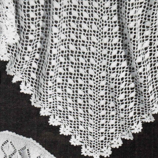 Triangular Head Scarf Vintage Crochet Pattern PDF / Crocheted women's shawl / Antique shawl pattern / wedding shawl