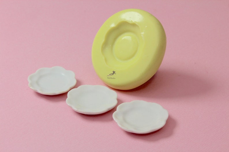 Plate Small Mold-Silicone Mold-Dollhouse Miniatures-Polymer Clay Mold-Fimo Mold-Jewelry Molds-Silicone Molds-Handmade-Made in Italy-ST520