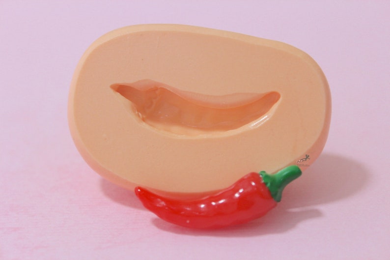 Chili Pepper,Silicone Mold,Dollhouse Miniatures,Polymer Clay Mold,Clay Molds,Mold Polymer Clay,Fimo Mold,Fimo,Resin,Soap,Chocolate ST548