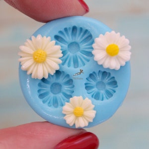 Flower Margherita silicone Mold Fimo Mold, Sculpey, Pardo, Cernit, Kato,Papa's Clay, Cosclay,Jewelry Mold,Craft Supplies and Tools-FIOR94