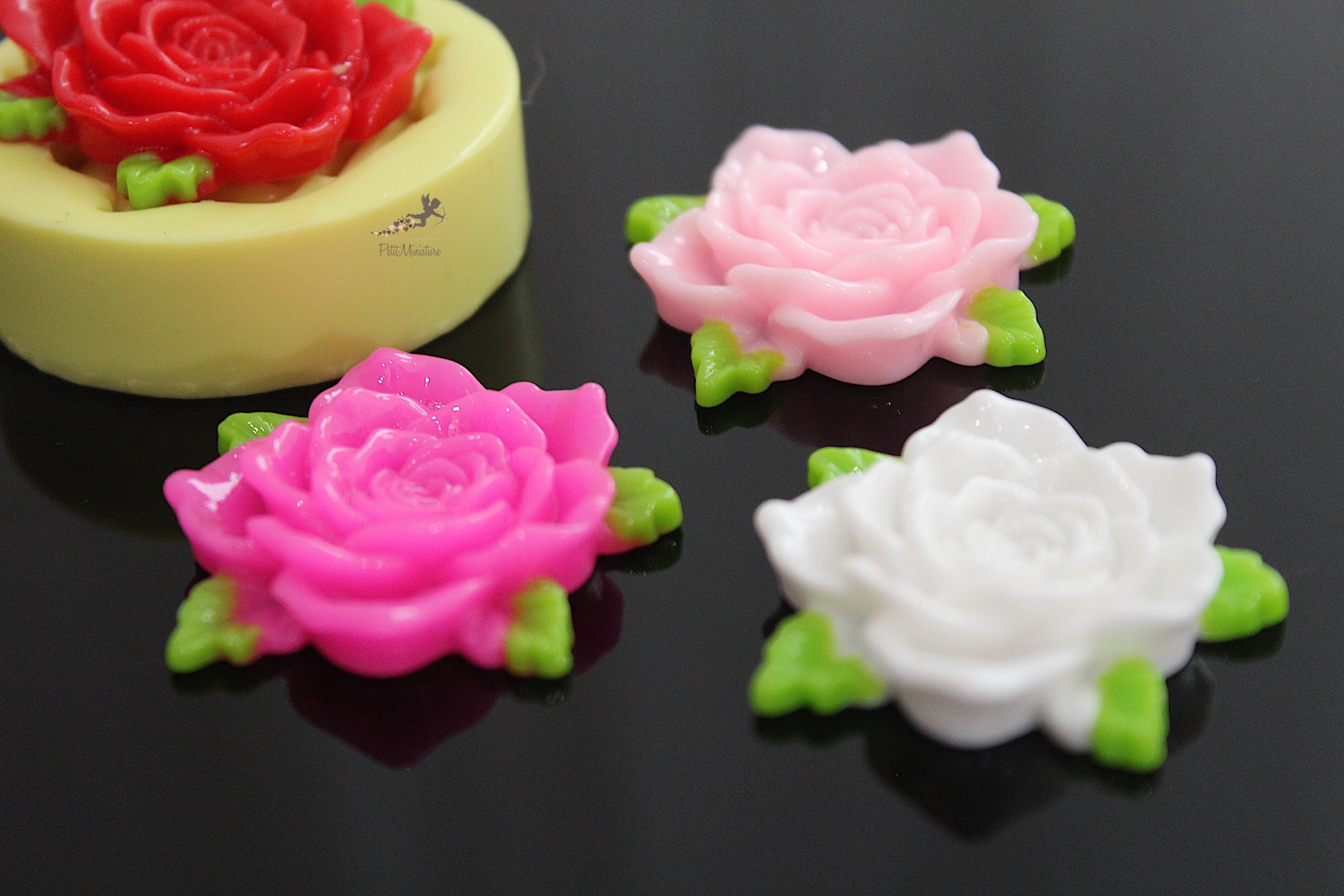 200 Bianco Puro Acrilico Perla Flatback Incisione Fiore Rosa - Foto 11