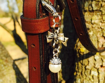 Bows and Pearls Bridle Charm. Bow Bridle Charm. Pearl Bridle Charm. Bridle Bling