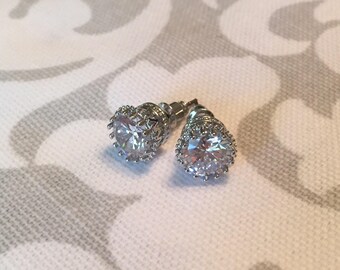 Dressage Queen Crown Silver Plated Rhinestone Solitaire Stud Earrings in Crown Setting
