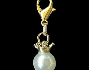 Pearl Crown Bridle Charm. Crown Pearl Bridle Charm. Bridle Bling. Equestrian Bling Charm.