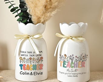 Personalized Teacher Vase,Teacher Appreciation Gift,Thank You For Helping Me Grow Ceramic Vase,Thank You Gift,End Of Year Teacher Vase Gifts