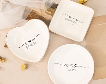 Porte-bague de fiançailles personnalisé, plateau à bijoux de mariage, cadeau de mariage, cadeau d'anniversaire de mariage, porte-bague future femme, cadeau de baby shower, cadeaux de jeunes mariés