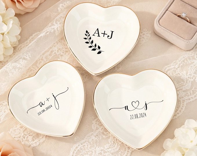 Personalized Engagement Ring Dish,Initials Date Jewelry Dish,Wedding Gifts For Couple,Anniversary Gift,Bridal Shower Gift,Newlywed Ring Tray