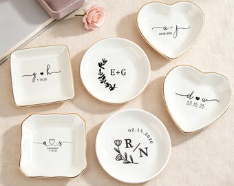 Custom Engagement Ring Holder,Wedding Jewelry Tray,Bridal Party Gift,Anniversary Gift,Future Mrs Ring Dish,Bridal Shower Gift,Newlywed Gifts