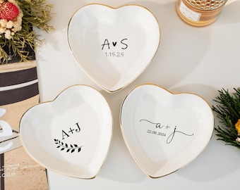 Custom Engagement Ring Holder,Wedding Jewelry Tray,Bridal Party Gift,Anniversary Gift,Future Mrs Ring Dish,Bridal Shower Gift,Newlywed Gifts