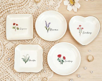 Personalized Birth Flower Jewelry Dish,Custom Watercolor Name Trinket Tray,Wedding Bridesmaid Gift,Sister Bestie Birthday Gift,Gift For Her