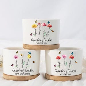 Personalized Grandma's Garden Plant Pot, Birth Month Flower Plant Pot, Grandmas Garden, Gift For Mom, Birthday Gift, Mothers Day Gift