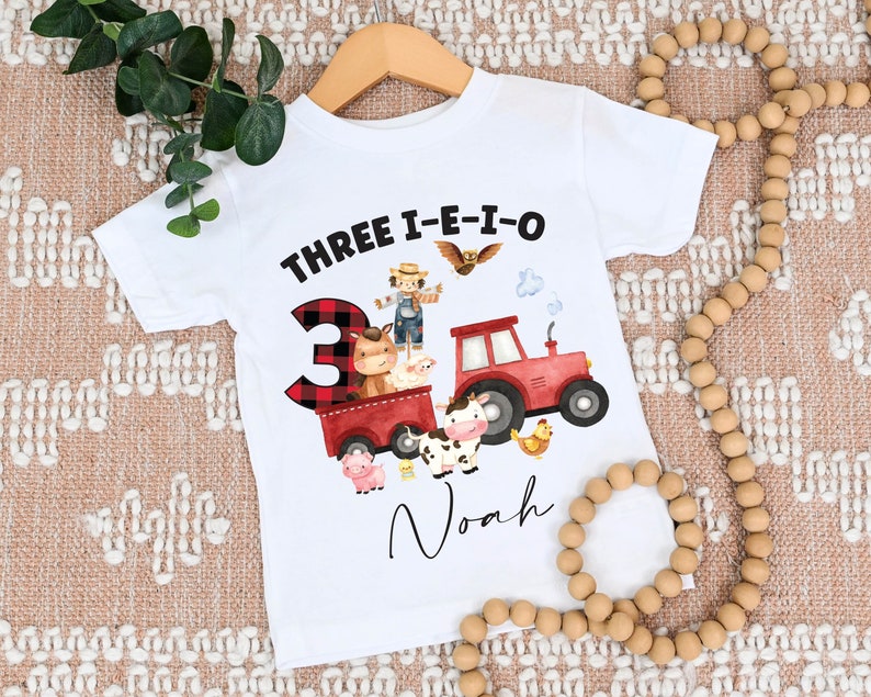 Three i-e-i-o Birthday Shirt, 3rd Birthday Shirt, Farm Tractor Shirt , Farm Toddler Tee tThird Birthday Children's Tee, Boy's 3rd Birthday imagem 1