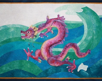 Modello trapuntato Water Dragon Art, uno splendido progetto di applique in stile asiatico in una serie di 4 draghi elementali