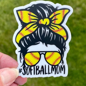 Softball mom vinyl Sticker, water bottle sticker, softball gift, softball coach, softball girl, softball sticker, softball #SOFTBALLMOM