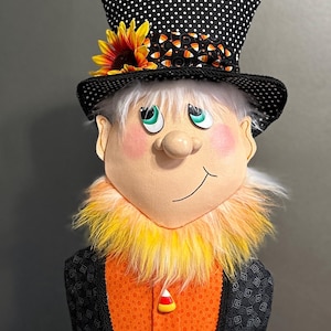 Mr Candy Corn Wreath Attachment
