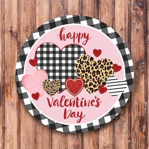 Happy Valentine&#39;s Day Wreath Sign