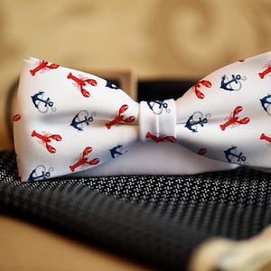 Anchors and Lobsters Bow Tie