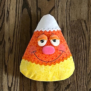 Candy Corn Wreath Attachment
