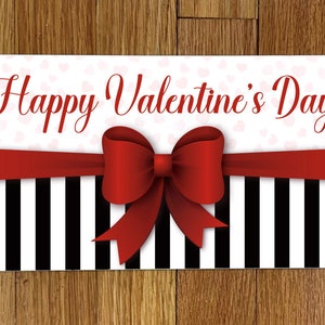 Happy Valentine&#39;s Day Wreath Sign