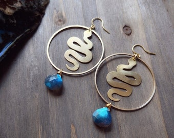 Labradorite and brass snake hoop earrings, labradorite earrings, labradorite gemstone, labradorite jewelry, gold snake earrings