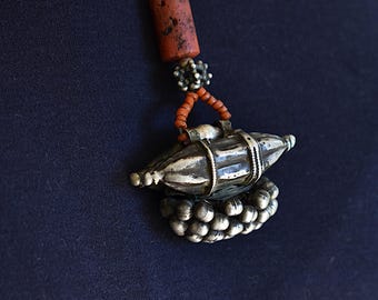 Collar de cuentas de plata Gajre de Rajastán, plata yemení antigua, imitación de coral yoruba