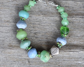 Pulsera antigua de cuentas de vidrio de uranio con cuentas Aja
