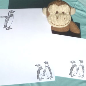 Juego de papelería de penguin - Humboldt Penguin papel de escritura con sobres premium a juego - Juego de escritura de cartas de pájaro - Regalo presente de vida silvestre