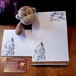 Howling Wolf Stationery Set - Wolf Writing Paper with matching premium envelopes - Full Moon Letter Writing Set - Horror Goth Werewolf Gift