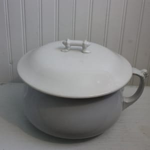 Antique John Edwards White Ironstone Chamber Pot with Lid, Ironstone Chamber Pot, John Edwards Ironstone Chamber Pot and Lid, Ironstone