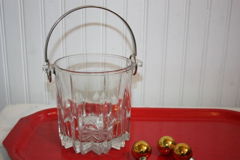 glass bucket with handle