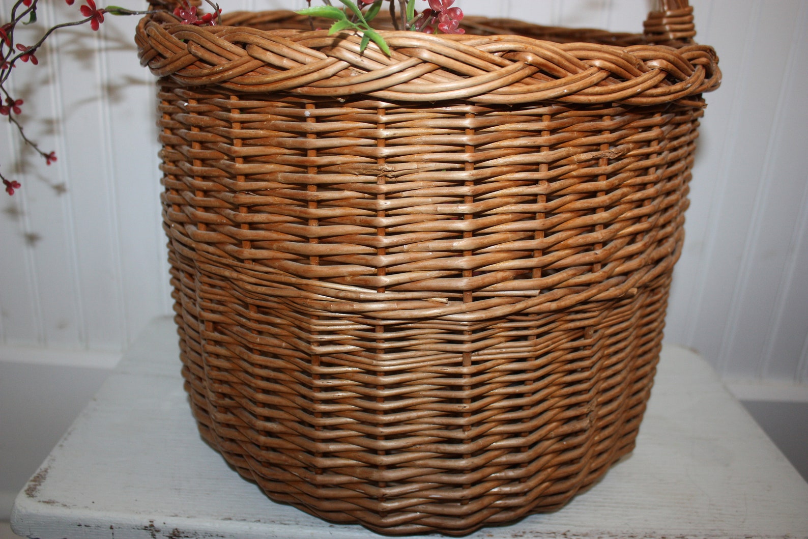 Large Round Woven Basket with Handle Braided Edge Storage | Etsy