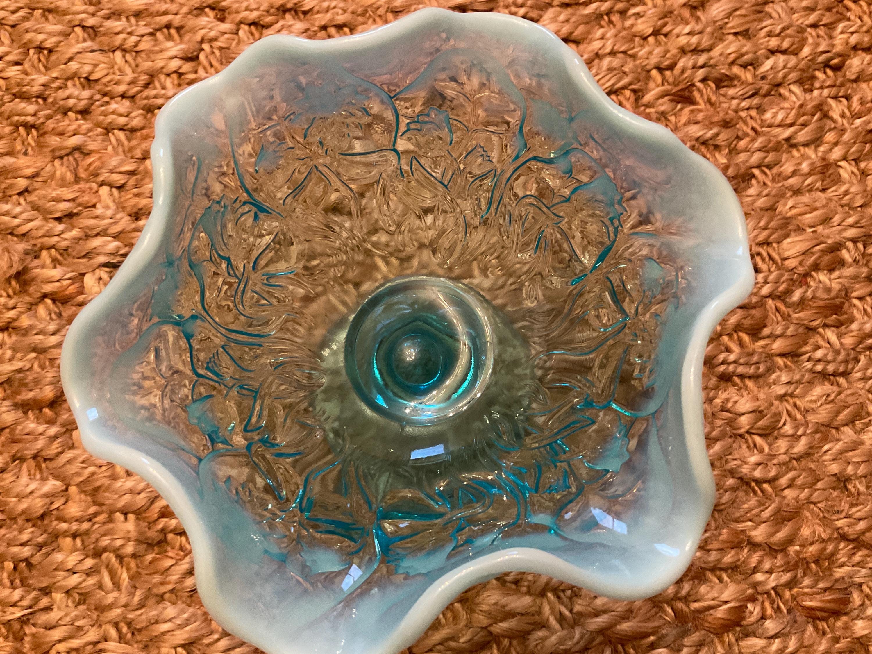 ヴィンテージ フェントン アクア ウォーターリリー フリルエッジ