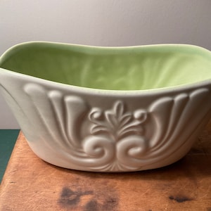 Red Wing Ivory Pottery Indoor Planter  with Light Green Interior, Red Wing USA Vintage Ivory Planter with Scroll and Fleur De Lis Pattern