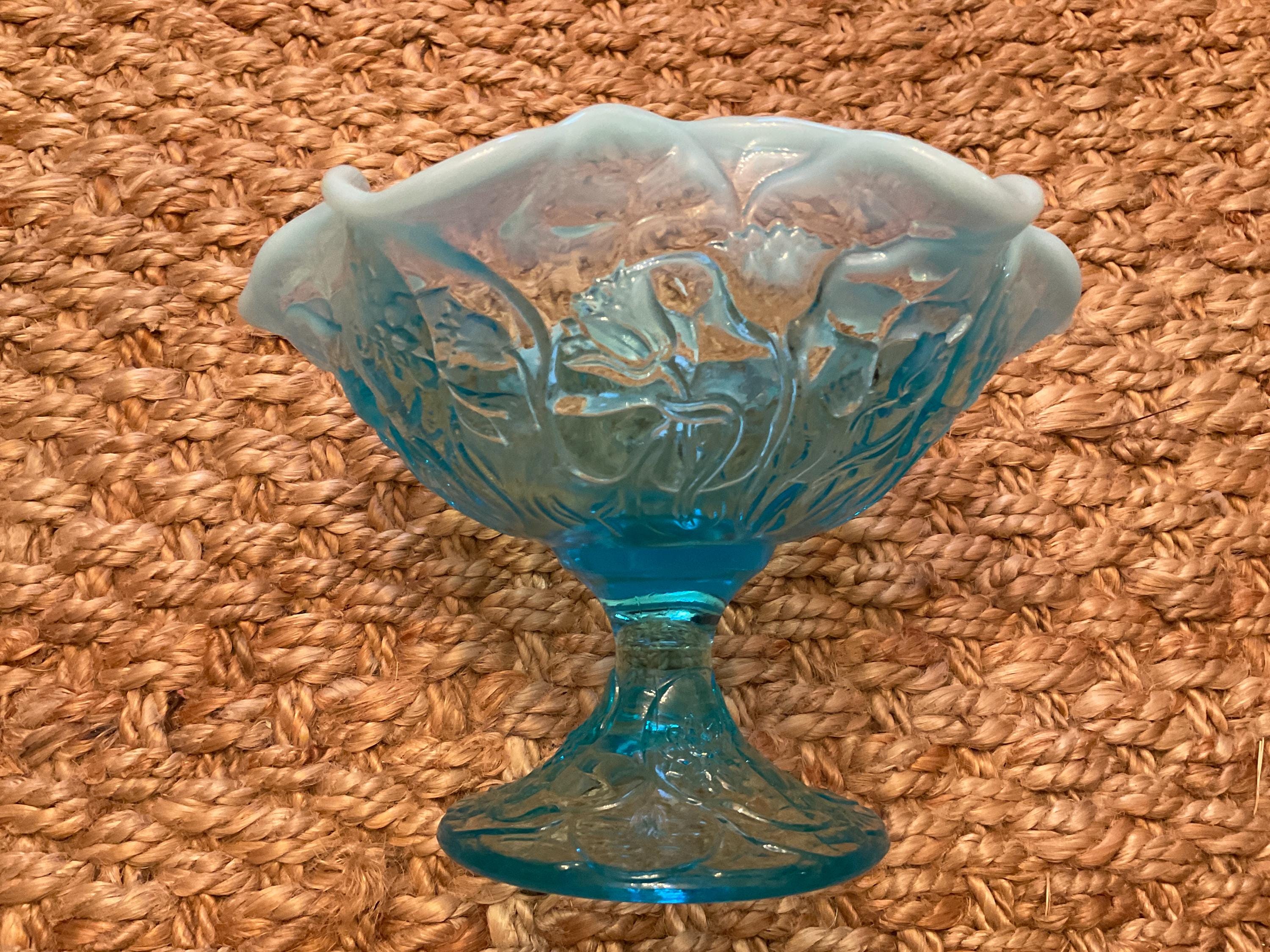 ヴィンテージ フェントン アクア ウォーターリリー フリルエッジ