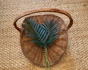 Vintage Wicker Gathering Basket, Large Farmhouse Basket, Vintage Large Flower Basket with Handle, Oval Bottom